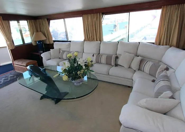Hotel Yacht Our Alissa