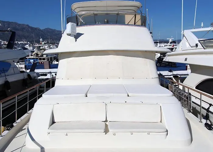 Hotel Yacht Our Alissa
