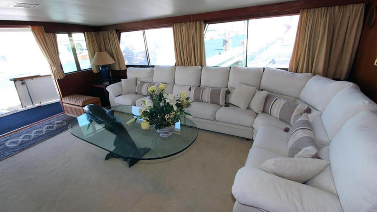 Yacht Our Alissa Botel *